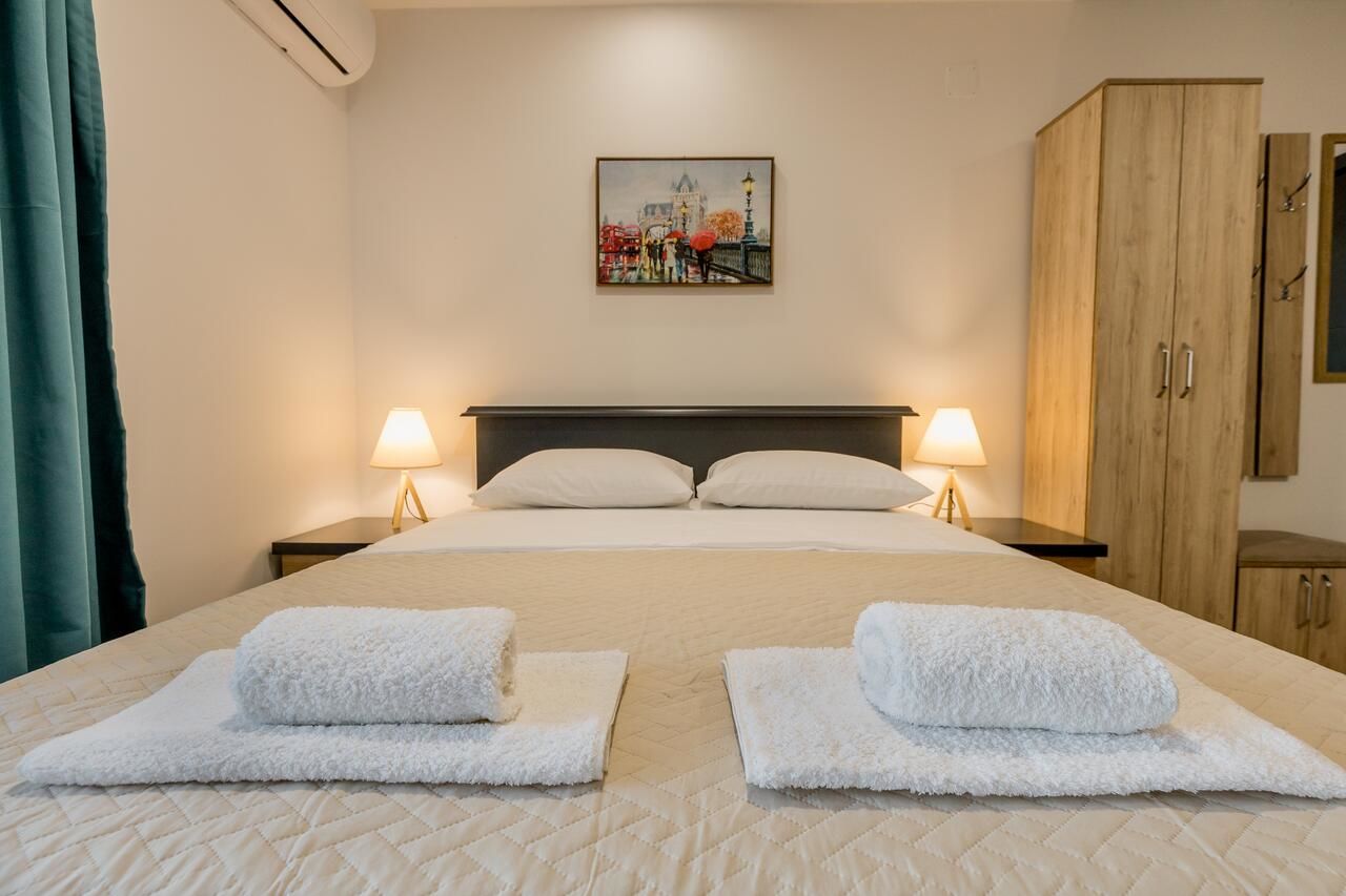 Проживание в семье SkyView apartments Кумбор-27