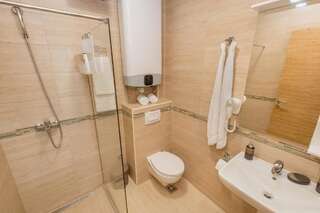 Проживание в семье SkyView apartments Кумбор Номер-студио с кроватью размера "king-size" и диван-кроватью-16