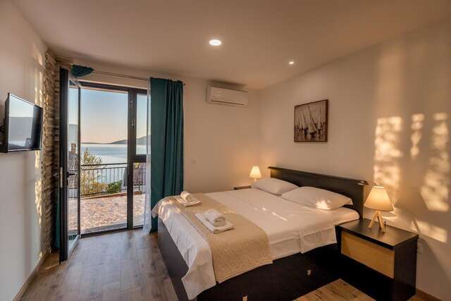 Проживание в семье SkyView apartments Кумбор-3