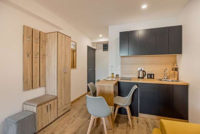 Проживание в семье SkyView apartments Кумбор-4