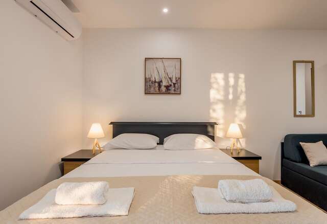 Проживание в семье SkyView apartments Кумбор-11